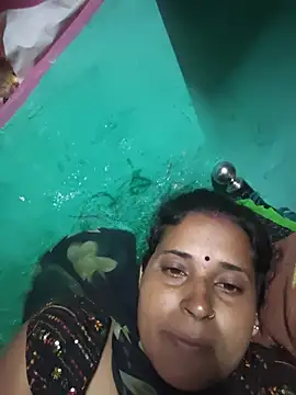 Snapshot of Reena_lodha chatting on 27, 6, 2026 Reena lodha online show from 27, 6, 2026