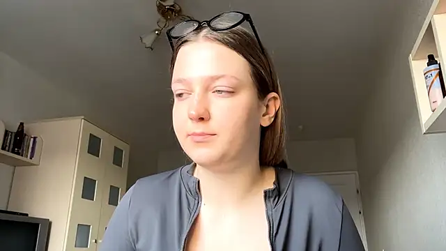 JammieMickiewicz online show from 9, 3, 2026