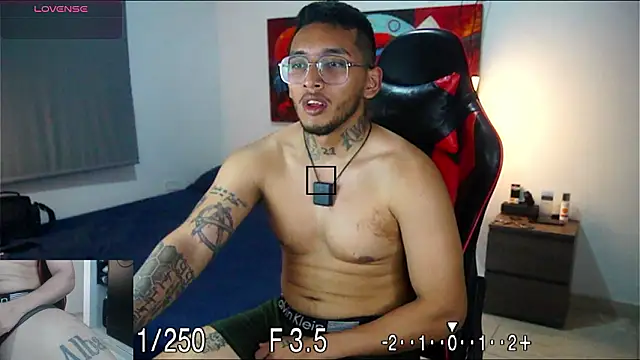 EvanVelvet online show from 8, 2, 2026