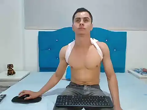 LeoMonnroe online show from 17, 1, 2026