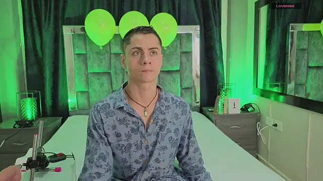 LeoMonnroe online show from 6, 3, 2026