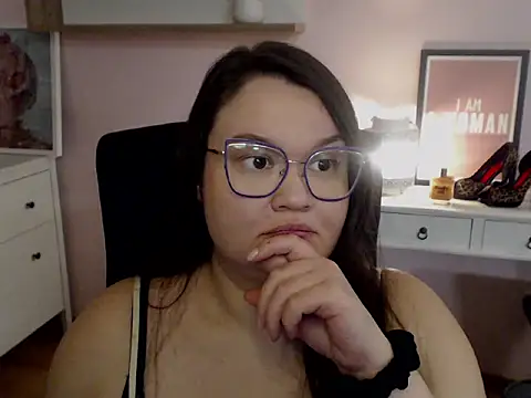 HollyDanceSoul online show from 20, 2, 2026