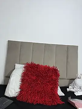 LeslyCooper1 online show from 13, 2, 2026