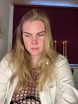 SexyBlondJoanna online show from 16, 2, 2026