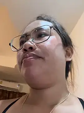 Ponthip online show from 5, 4, 2026