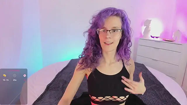 Snapshot of AuraLaunni chatting on 2, 6, 2026 AuraLaunni online show from 2, 6, 2026