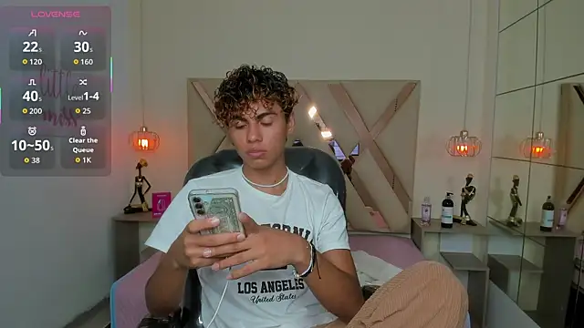 Snapshot of Anyelo_Twink chatting on 25, 5, 2026 Anyelo Twink online show from 25, 5, 2026