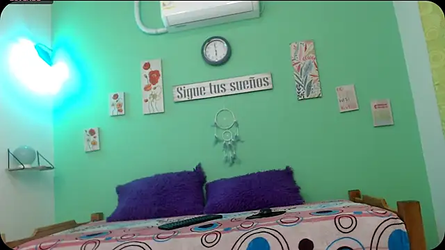 lucerodelamanana343 online show from 15, 4, 2026