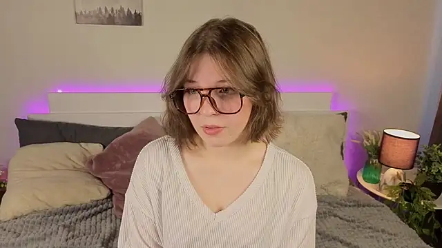 Snapshot of Next2Marie chatting on 3, 6, 2026 Next2Marie online show from 3, 6, 2026