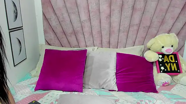 danibellucii  online show from 16, 3, 2026