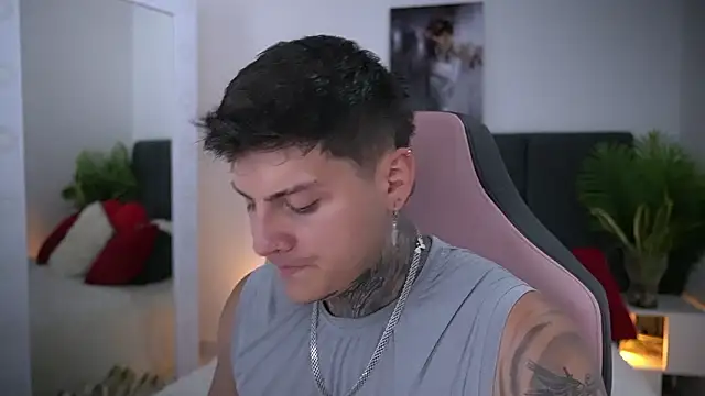 Snapshot of goldenatlasX chatting on 5, 2, 2026 goldenatlasX online show from 5, 2, 2026