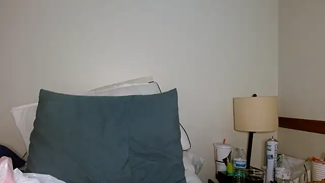 Snapshot of FrankieFuckMe chatting on 9, 2, 2026 FrankieFuckMe online show from 9, 2, 2026