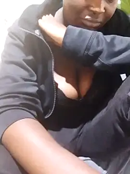 kiss-my-boobs online show from 28, 4, 2026