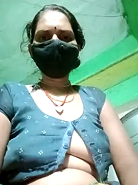Snapshot of Ravina9696 chatting on 3, 8, 2026 Ravina9696 online show from 3, 8, 2026