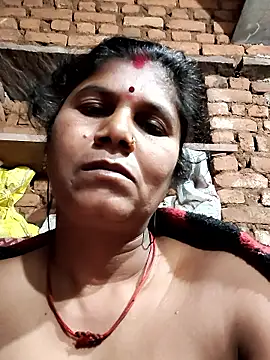 Snapshot of Hot_di97 chatting on 5, 2, 2026 Hot di97 online show from 5, 2, 2026