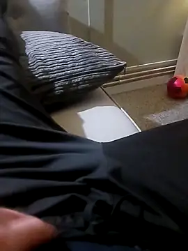 Hertsguy1984 online show from 19, 4, 2026