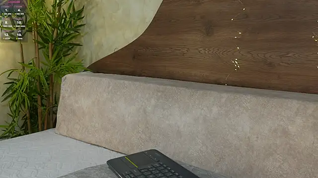 Bonny Watson online show from 8, 4, 2026