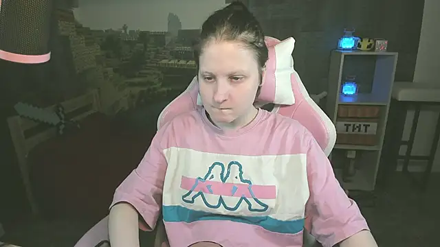 Snapshot of KiraDuvall chatting on 14, 2, 2026 KiraDuvall online show from 14, 2, 2026