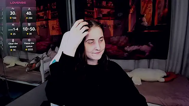 KiraDuvall online show from 2, 4, 2026