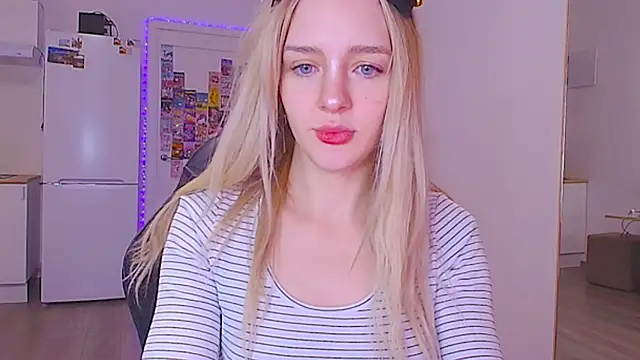 Snapshot of sailormoon666_ chatting on 4, 2, 2026 sailormoon666 online show from 4, 2, 2026