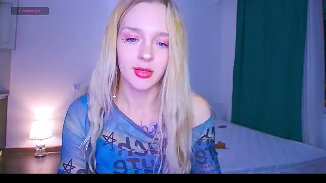 Snapshot of sailormoon666_ chatting on 2, 5, 2026 sailormoon666 online show from 2, 5, 2026