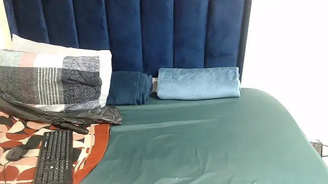 Cutebootyxx online show from 9, 4, 2026