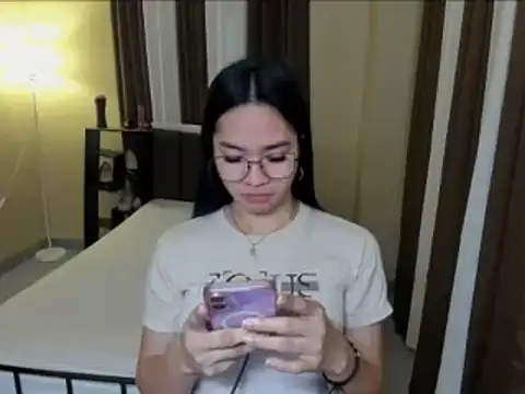 Asian Bigcock Marian online show from 18, 3, 2026