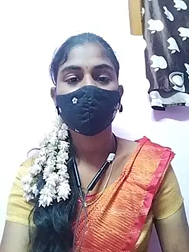 Snapshot of Tamil_Hot_RoyalQueen chatting on 18, 4, 2026 Tamil Hot RoyalQueen online show from 18, 4, 2026