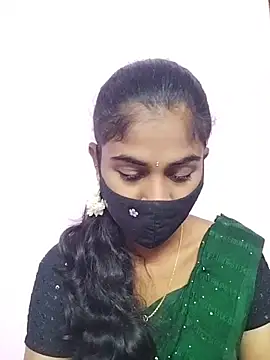 Snapshot of Tamil_Hot_RoyalQueen chatting on 22, 4, 2026 Tamil Hot RoyalQueen online show from 22, 4, 2026