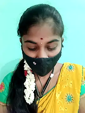 Snapshot of Tamil_Hot_RoyalQueen chatting on 4, 5, 2026 Tamil Hot RoyalQueen online show from 4, 5, 2026