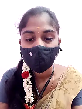 Snapshot of Tamil_Hot_RoyalQueen chatting on 11, 5, 2026 Tamil Hot RoyalQueen online show from 11, 5, 2026