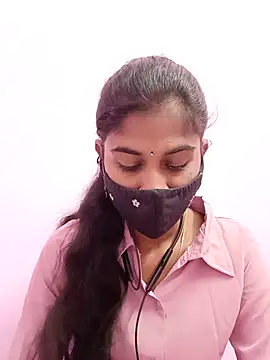 Snapshot of Tamil_Hot_RoyalQueen chatting on 1, 6, 2026 Tamil Hot RoyalQueen online show from 1, 6, 2026