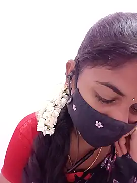 Snapshot of Tamil_Hot_RoyalQueen chatting on 2, 6, 2026 Tamil Hot RoyalQueen online show from 2, 6, 2026