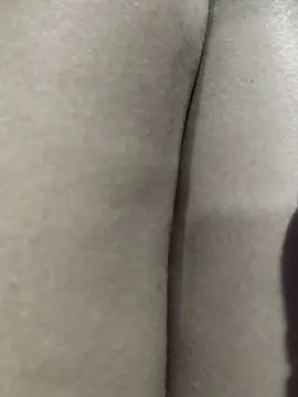 Snapshot of Bee_babie chatting on 12, 1, 2026 Bee babie online show from 12, 1, 2026