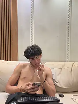 Snapshot of noahx_valko chatting on 18, 2, 2026 noahx valko online show from 18, 2, 2026