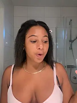 Snapshot of xo_steffyxo_4 chatting on 24, 7, 2026 xo steffyxo 4 online show from 24, 7, 2026