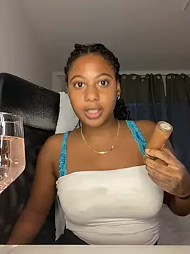 Snapshot of xo_steffyxo_4 chatting on 31, 7, 2026 xo steffyxo 4 online show from 31, 7, 2026