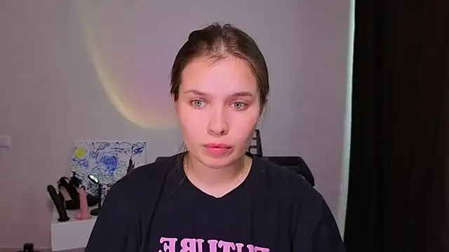 Catherine Karis online show from 14, 7, 2026