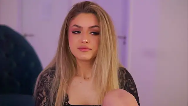 Snapshot of NayaQuinn chatting on 18, 1, 2026 NayaQuinn online show from 18, 1, 2026