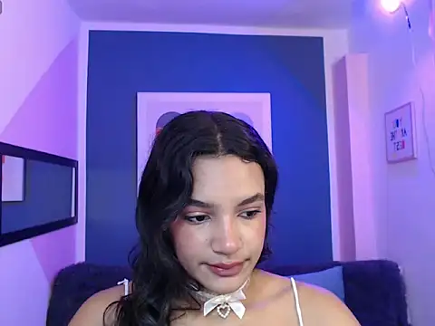 Nyxx Velariia online show from 4, 2, 2026