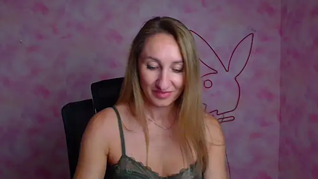 Diana Sweeet  online show from 25, 4, 2026