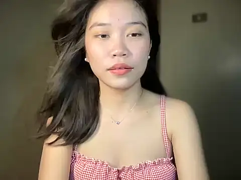 lovely amara19 online show from 18, 4, 2026