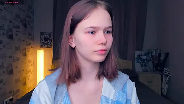 OwlLynn online show from 2, 2, 2026