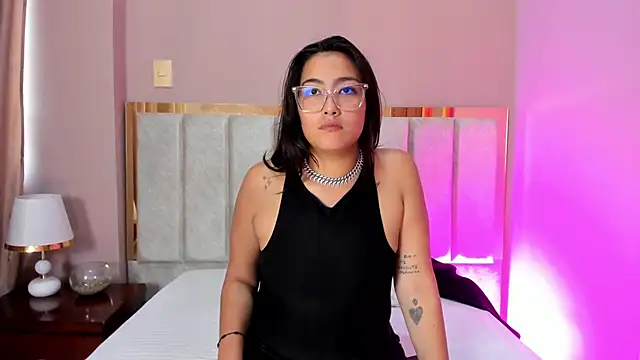 BelllaStone online show from 15, 1, 2026