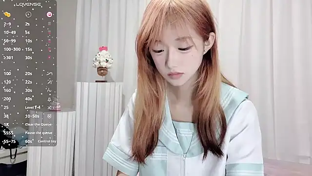 Snapshot of qingqing_love2025 chatting on 23, 5, 2026 qingqing love2025 online show from 23, 5, 2026