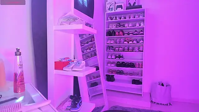 Amberprincess2 online show from 5, 2, 2026