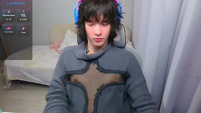 LeonBoykisser online show from 11, 5, 2026