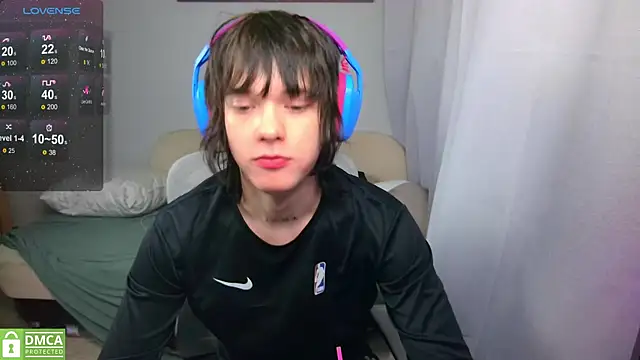 LeonBoykisser online show from 15, 5, 2026