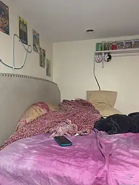 danikaFendyr online show from 7, 4, 2026