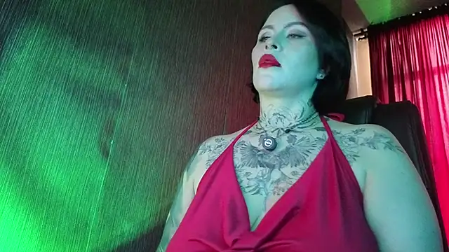 Mistressolivia07 online show from 5, 4, 2026